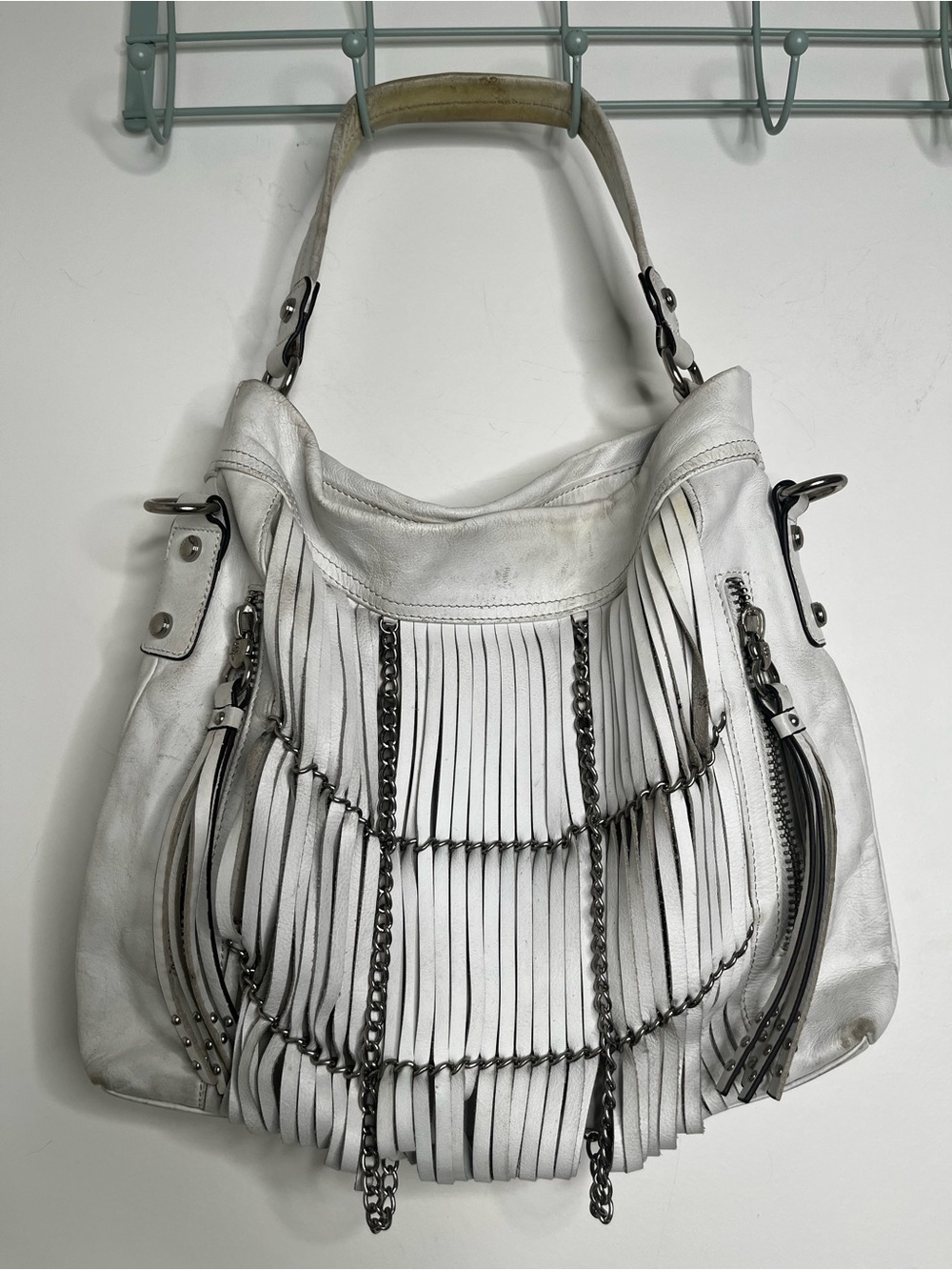 Vtg B Makowsky White Fringe Leather Hobo Bag Chain Detail  Festival *See photos
